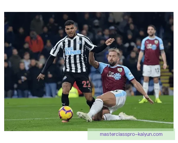 英超赛事播报提供精彩对决信息和球队状态分析