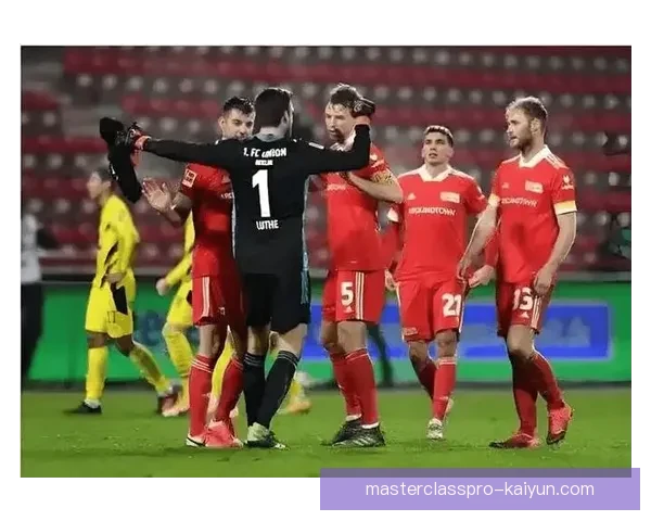 德甲伤病潮持续发酵，各队抗击困境需积极调整阵容